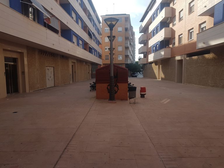 Local comercial en Villena