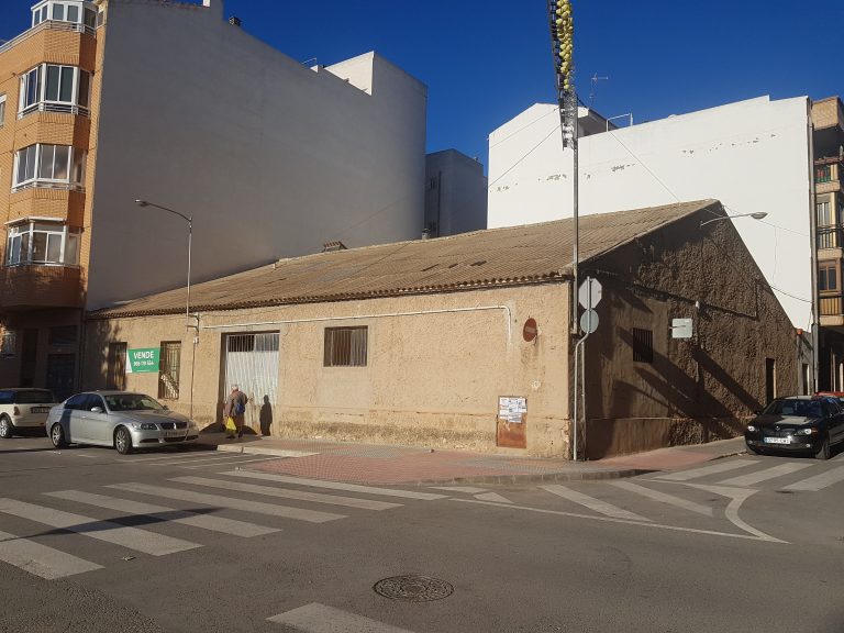 Parcela urbana en Villena