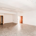 52437697-G